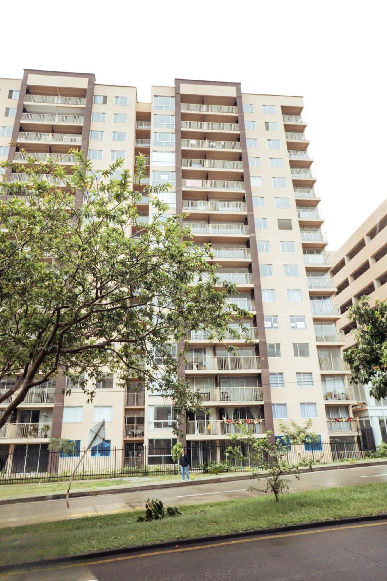 Aparta Estudios Zona 10 Armenia  Eksteriør bilde